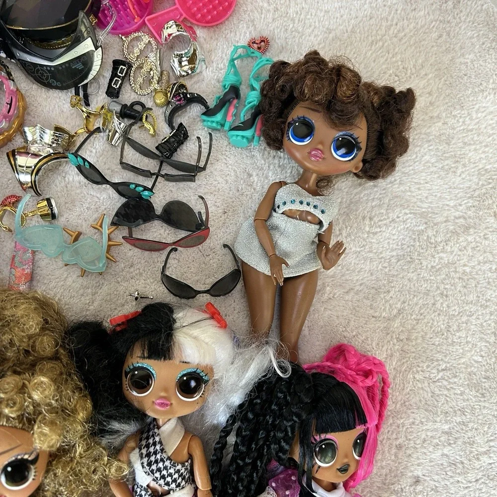 MGA LOL OMG Surprise 10‎ Doll Bundle with Accessories Dolls